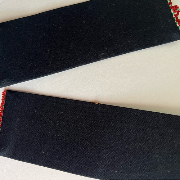 2 cloth bird book marks 2”*7” Embroidered - Picture 5 of 8